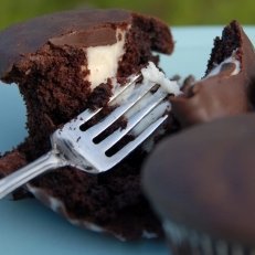 Cream-filled Chocolate Cupcakes