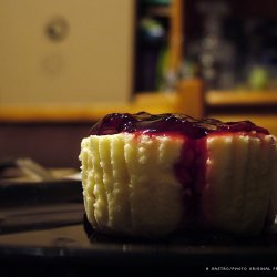 White Chocolate Cheesecakes With Cherry Preserve T...