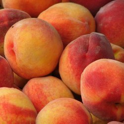 Macaroon Stuffed Peaches