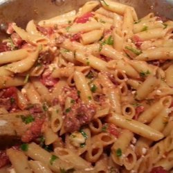 Penne with Tomato, Bacon and Cheese Sauce
