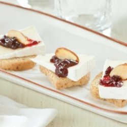 Brie and Sour Cherry Toast Bites