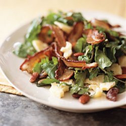 Arugula Salad with Dates and Bacon