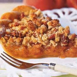 Peaches-and-Cream Streusel Pie