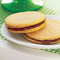 Raspberry Sandwich Cookies