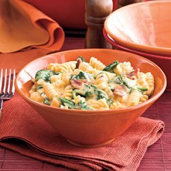 Spinach-Bacon Mac and Cheese