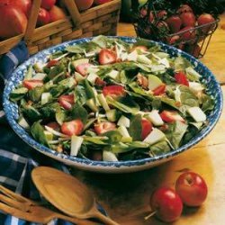 Apple-Strawberry Spinach Salad