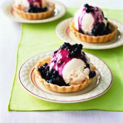 Ice Cream Pie with Warm Blueberry Sauce