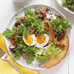 Bistro Salad with Bacon, Eggs, and Mushrooms