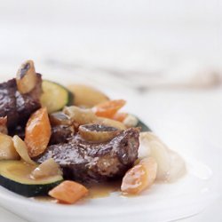 Red Wine-Braised Short Ribs with Vegetables