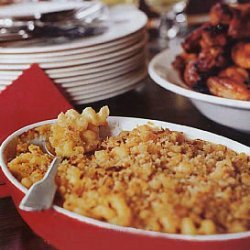 Macaroni and Cheese with Garlic Bread Crumbs, Plain and Chipotle