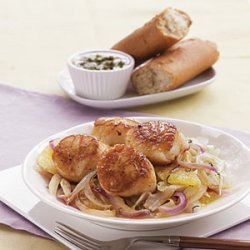 Seared Scallops with Sauteed Fennel, Orange, and Red Onion
