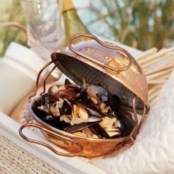 Mussels with Fennel and Garlic