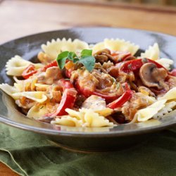 Pasta with Caramelized Onions, Mushrooms, and Bell Pepper