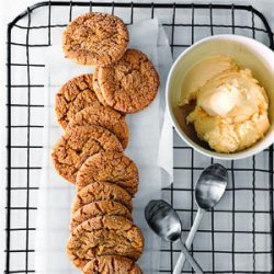 Gingersnaps with Crystallized Ginger