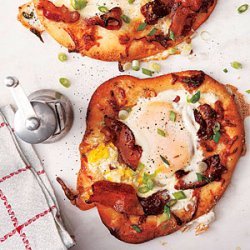Individual Bacon-and-Egg Pizzas