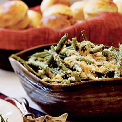 Green Beans with Toasted Walnuts and Breadcrumbs