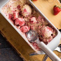 Strawberry-Cheesecake Ice Cream