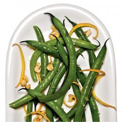 Green Beans with Orange and Hazelnuts