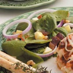 Apple Spinach Salad with Zippy Dressing