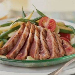 Summer Salad of Seared Tuna, Lima Beans, and Tomatoes