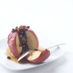 Baked Apples Stuffed with Dried Fruit and Pecans