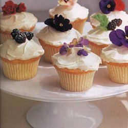 Blossom-Topped Cupcakes
