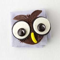 Give a Hoot Cupcakes