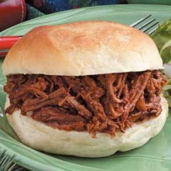 Slow Cooked Shredded Beef Sandwiches