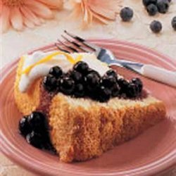 Sponge Cake with Blueberry Topping