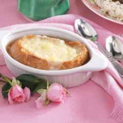 Baked Beefy Onion Soup