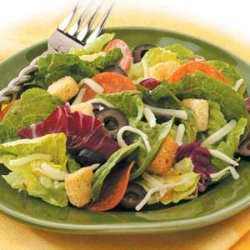 Pizza-Style Tossed Salad