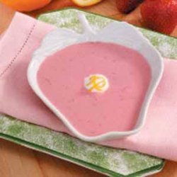 Chilled Strawberry Yogurt Soup