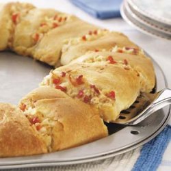 Bacon-Chicken Crescent Ring