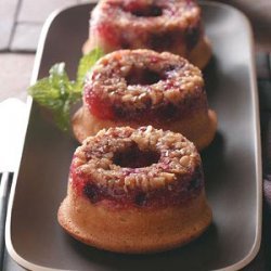 Topsy-Turvy Cranberry Cakes