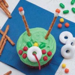 Out-Of-This-World Cupcakes