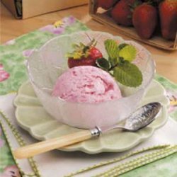 Strawberry Cheesecake Ice Cream