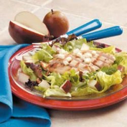 Grilled Chicken and Pear Salad