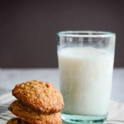 Oatmeal Cookies with Chocolate Chunks and Candied Ginger