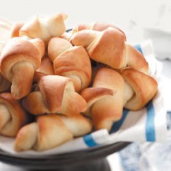 Simply-a-Must Dinner Rolls