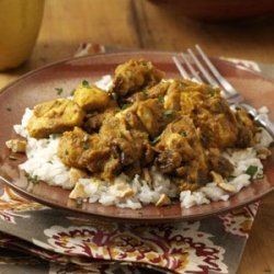 Pumpkin-Curry Chicken Over Cashew Rice