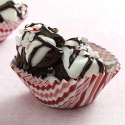 Peppermint-Kissed Fudge Mallow Cookies