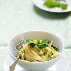 Linguine with Zucchini and Mint