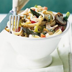 Fettuccine with Mushrooms and Asparagus