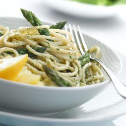 Pasta with Asparagus Pesto