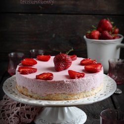 Strawberry-Coconut Cheesecake