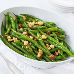 Green Beans with Toasted Hazelnuts