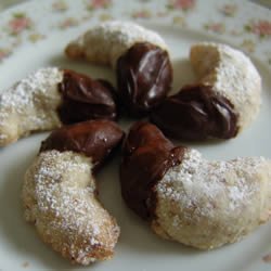 Viennese Crescent Holiday Cookies