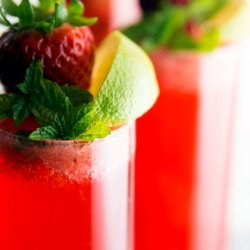 Strawberry, Lime and Champagne Cocktail