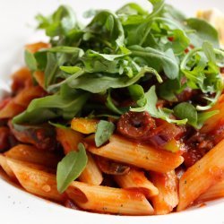 Spicy Pasta with Tomatoes and Arugula