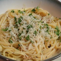 Old-fashioned Linguine with White Clam Sauce